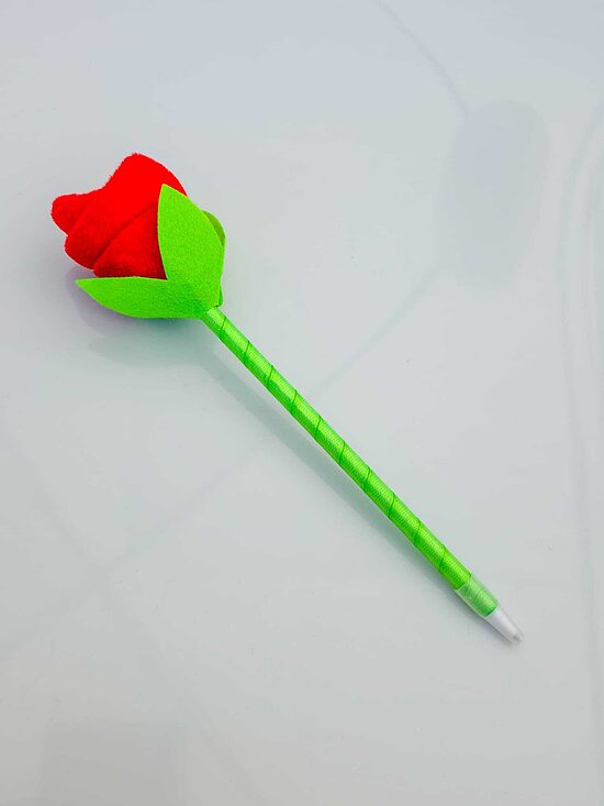 Pildspalva Mazā Roze